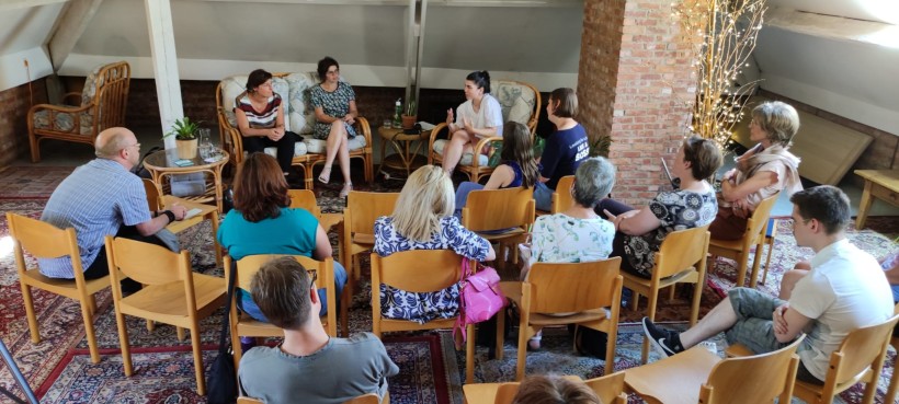 panelgesprek tijdens het co-searching evenement werk aan je welzijn
